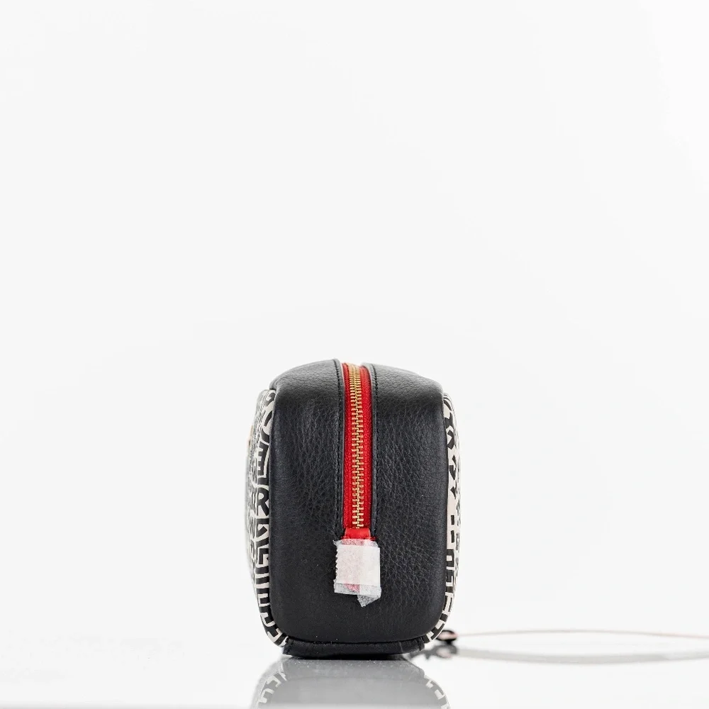 NWT Limited Edition Coach Disney Mickey Mouse X Keith Haring Cosmetics Case - Picture 4 of 8